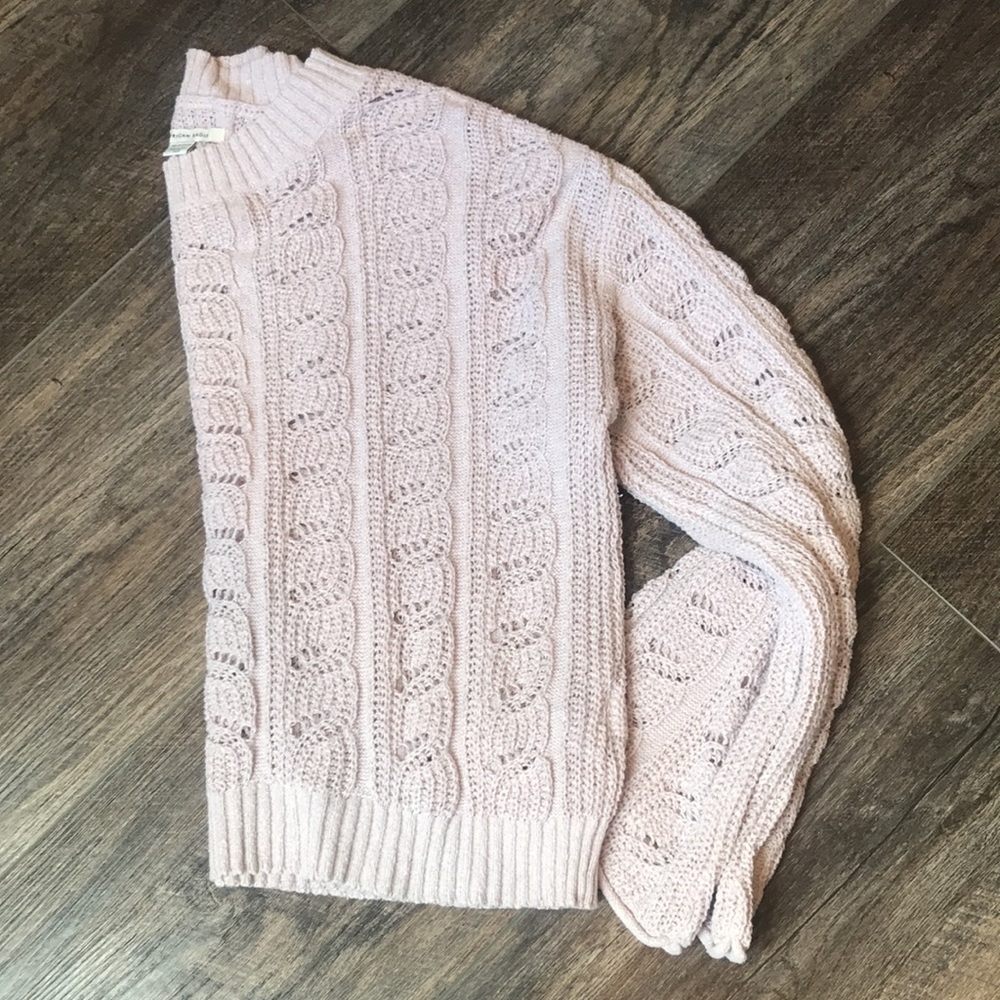 American Eagle Sweater - Oversized Knit in Soft Pink Color